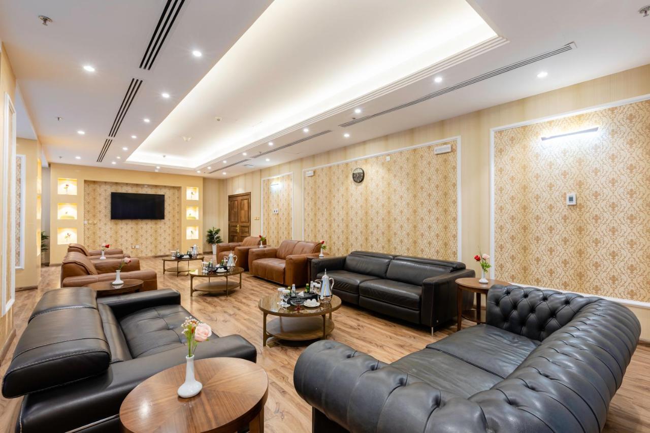 Maden Hotel Medina Exterior photo VIP Lounge at Chennai International Airport